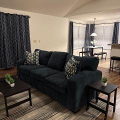 Cozy 4 bedroom home with HUGE yard in Brunswick