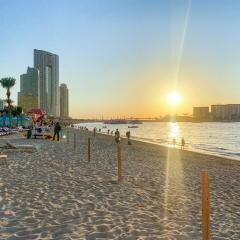 Relaxing 1BR in Dubai With Access to Pool, Gym & Parking