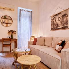 Appartement refait à neuf entre plage et vieux port