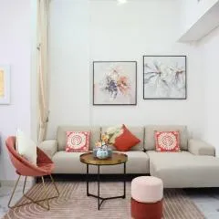 Tranquil Masdar 2BR Pool and Free Parking