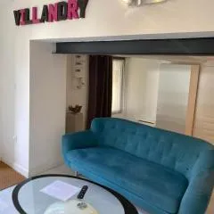 Logement avec alcôve et jardin proche du Château