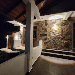 The Train Cottage Kandy - Homestay