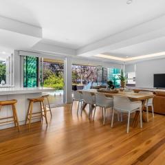 BEACH01- Mooloolaba Beachfront Apartment with Private Pool