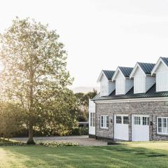 Linnaeus Farm, Berry - by Linnaeus Collection