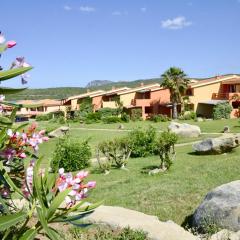 ISA-Residence with swimming pool in Marinella just 300 mt from the sea, apartments with sea view