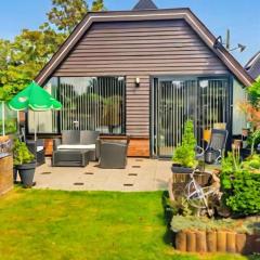 Spacious Nature Escape, house for 6 near Amsterdam & Sea