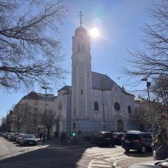 Bratislava CITY center-BIG-apartman-110m2-TV-internet