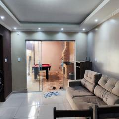 Casa com Garagem, 3 Quartos e Churrasqueira