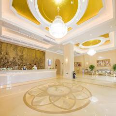 Vienna Classic Hotel Qingyuan Taihe Ancient Cave Scenic Area