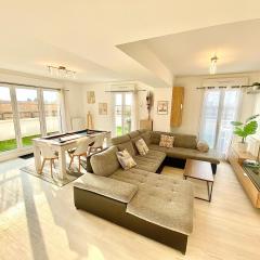 Le Prestige Terrasse-Cocon familial cosy, Billard & Jacuzzi avec vue sur Paris