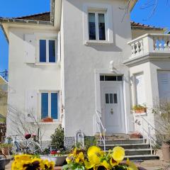 Gîte avec parking, au calme, entre Colmar-Riquewihr et Obernai ,marchés de Noël, 3 chambres, avec terrasse
