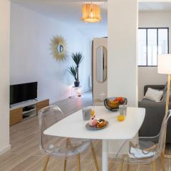 #16 1BDR Flower market, Old Town, 1min beach AC