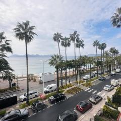 One bedroom apartment with a sea view right by the Croisette beaches and the center of Cannes. - 2287