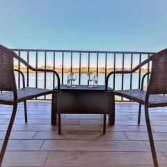 Sea Club #32 - Dolphins Lookout