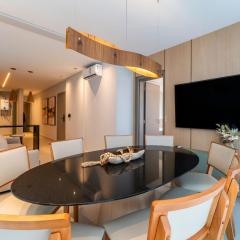 Residencial East Wind 101 - Excelente apartamento 2 Suítes, frente para o mar, piscina, sauna e espaço de lazer com vista para a praia de Mariscal - (Consultar serviços de roupa de cama e banho)