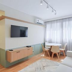 Apto Reformado Av Hercílio Luz