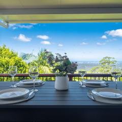 Mountain Retreat Scenic Getaway with BBQ