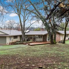 Mid-Century-Modern Mountain Gem