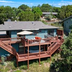 Pine Nest Retreat Saloon and Scenic Views