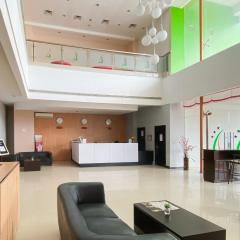 Urbanview Hotel Asyra Makassar