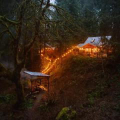 Rusty Bridge River Lodge - Hot tub - Fireplace - Firepit