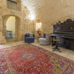 P43 Sicilian Suites