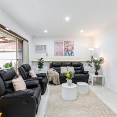 Entire Villa at North Dandenong