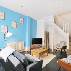 Charming House short Walk to Richmond Station