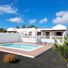 Villas with private pools - Just 7 min walk from beach, bars & dining