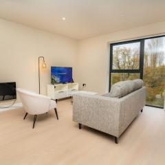 Bright & Contemporary 2 Bed Flat in Birmingham