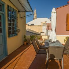 Home with Terrace in Heart of old Town of Chania