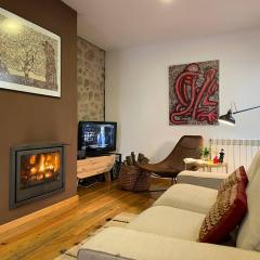 2br River Beach Historic Village