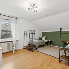 APARTMENT in Isenbüttel - 90m2, 3 Zi, 5 Einzelbetten, Free Coffee, WiFi & Parking - 24h CHECK IN
