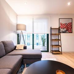 Chasing Cat 1BR by geko