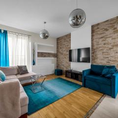 National Stadium - 7th Floor, Parking and Balcony - By Rentujemy