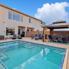 Luxury Poolside Retreats Near Zion l Private Pools