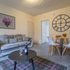 Large 3 bed, great for contractors, with private parking