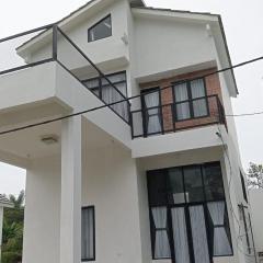 Tropical garden regency N2