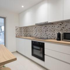 Seaside Elegance Brand New 2BD Luxury Stay