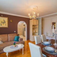 Flexible SelfCheckIns 91 - Zagreb - Parking - Loggia - 2 Bedrooms