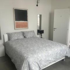 Entire House Near Valletta - 3 Double Bedrooms with Aircons - Perfect for Adults Families & Friend Groups - WiFI-Parking-Non-Sharing