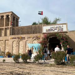 Robin House Dubai Mix Dormitory-Hamria