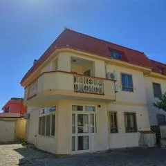 Villa Topaz iun T4815