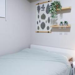 Cozy 2BR Private Basement Suite, Free Parking, WiFi, 1 Hr to Banff, 20 Min to City