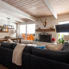 WALK to Town, Hikes, & Ski Lift! Pool & Hot Tubs!