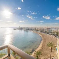 Frontline Apartment Sea Views - Pool - Center