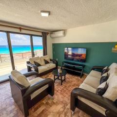 Spacious 2-Story, 4 Bedrooms, Ocean View Balcony