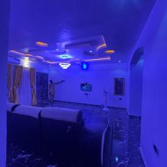 Cee&Tee BG ABK 1 Bedroom Flat-1Bed 247 Electricity