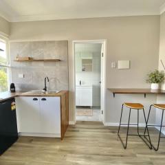 The Beach Side Micro Apartment With Free Parking