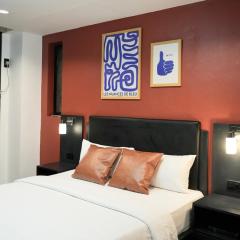 Artsy Central Loft 1BR, 24-7Concierge, Balcony